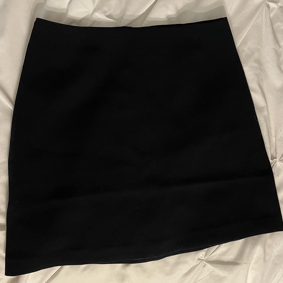 Aritzia Wilfred Classic Mini Skirt - Picture 2 of 2